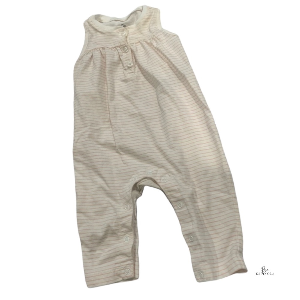 Gap one piece sleeveless 3-6 m